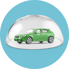 carro verde dentro de uma bola transparente